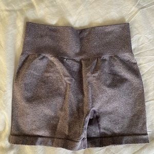 Bo+Tee Seamless high waisted shorts